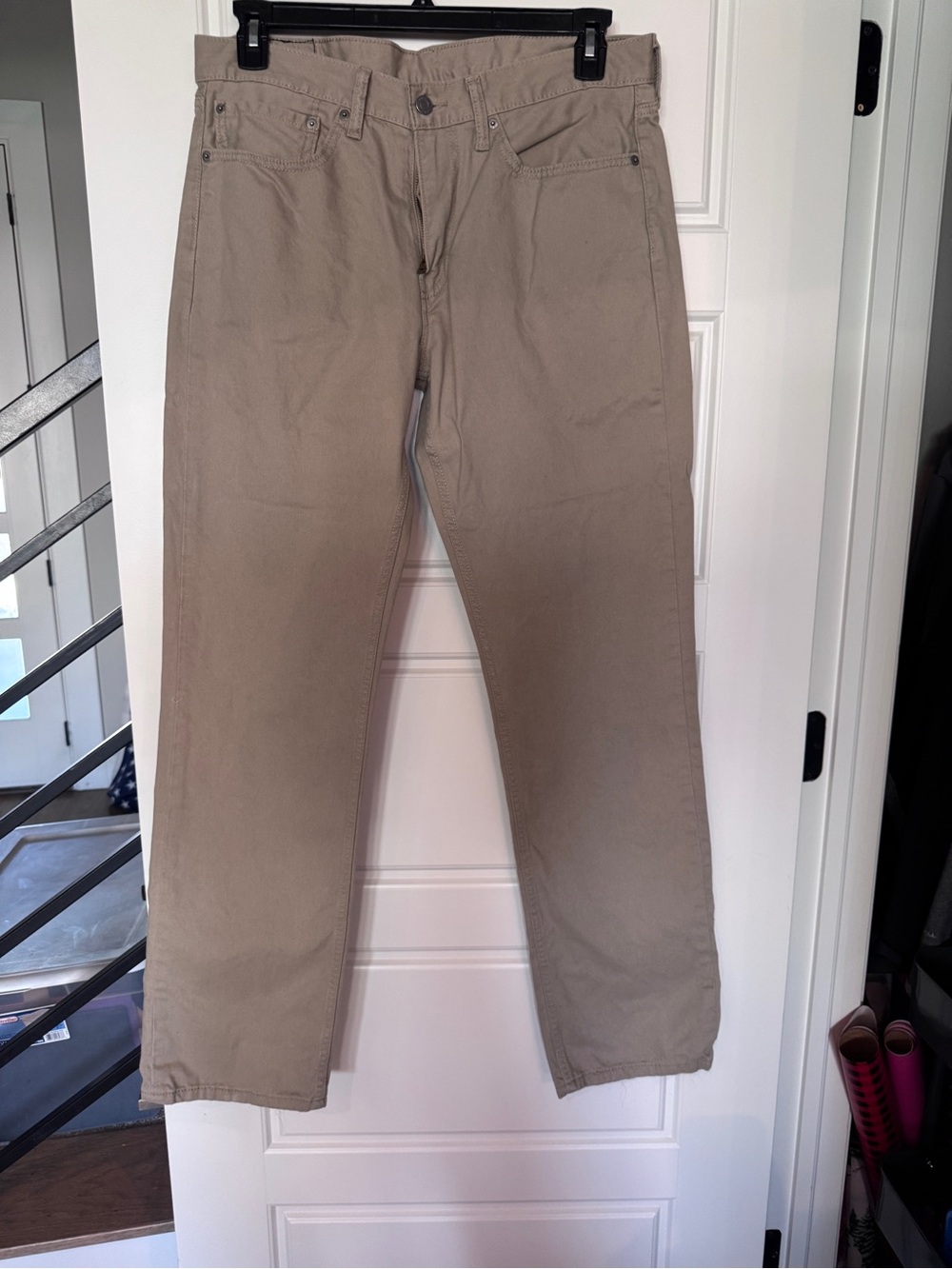 Levi's Men's Khaki Straight Chinos in Light Taupe 34 x 34
